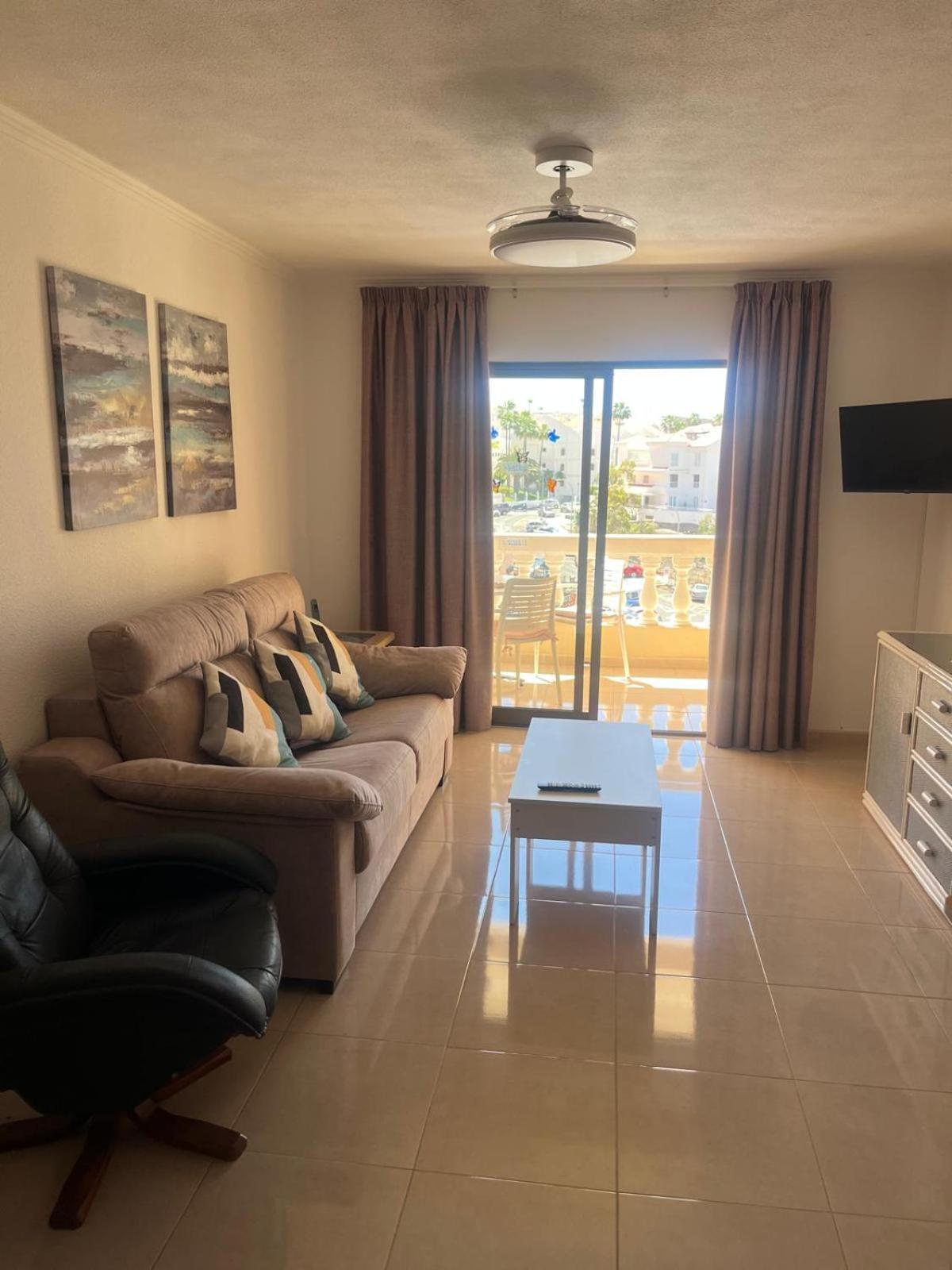 Castle Margherita'S Apartments Los Cristianos  Buitenkant foto