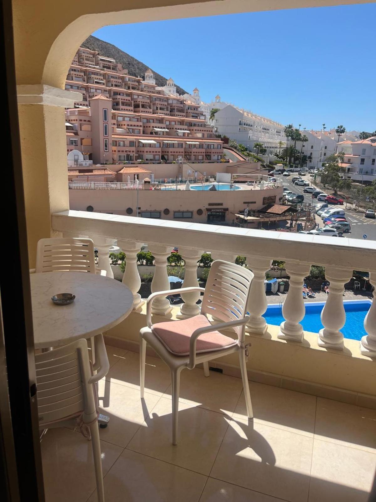 Castle Margherita'S Apartments Los Cristianos  Buitenkant foto