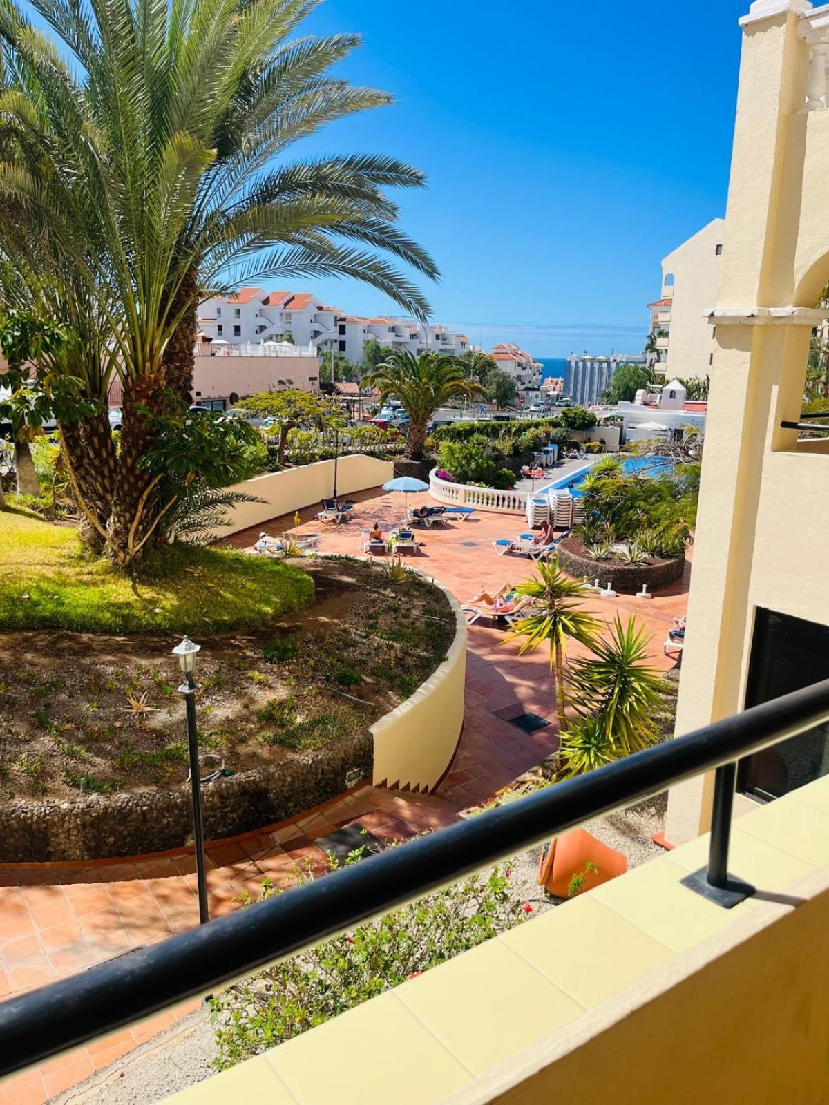 Castle Margherita'S Apartments Los Cristianos  Buitenkant foto